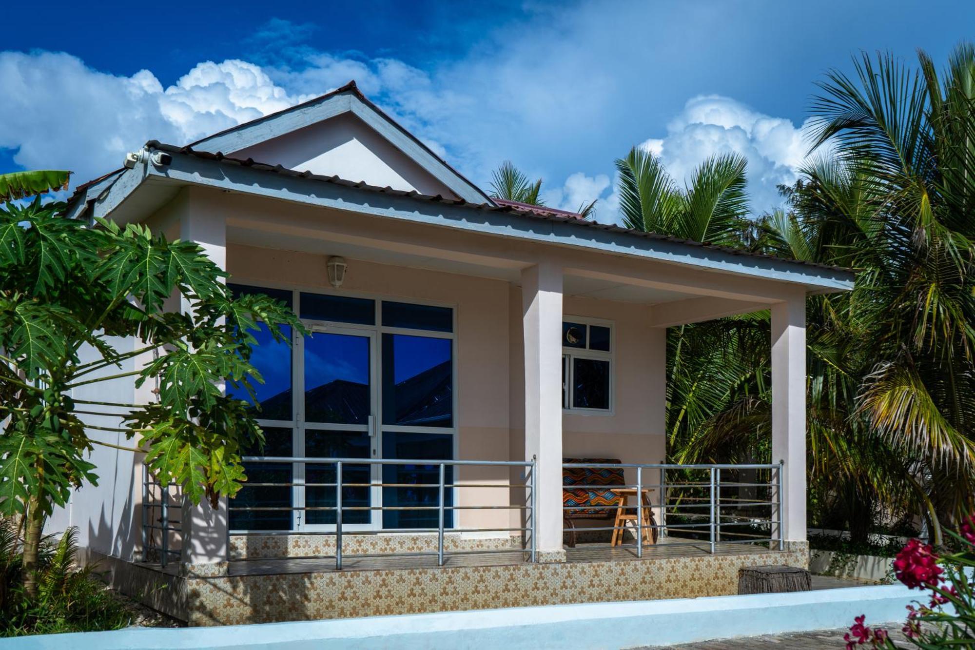 Coral Cliff Zanzibar Resort